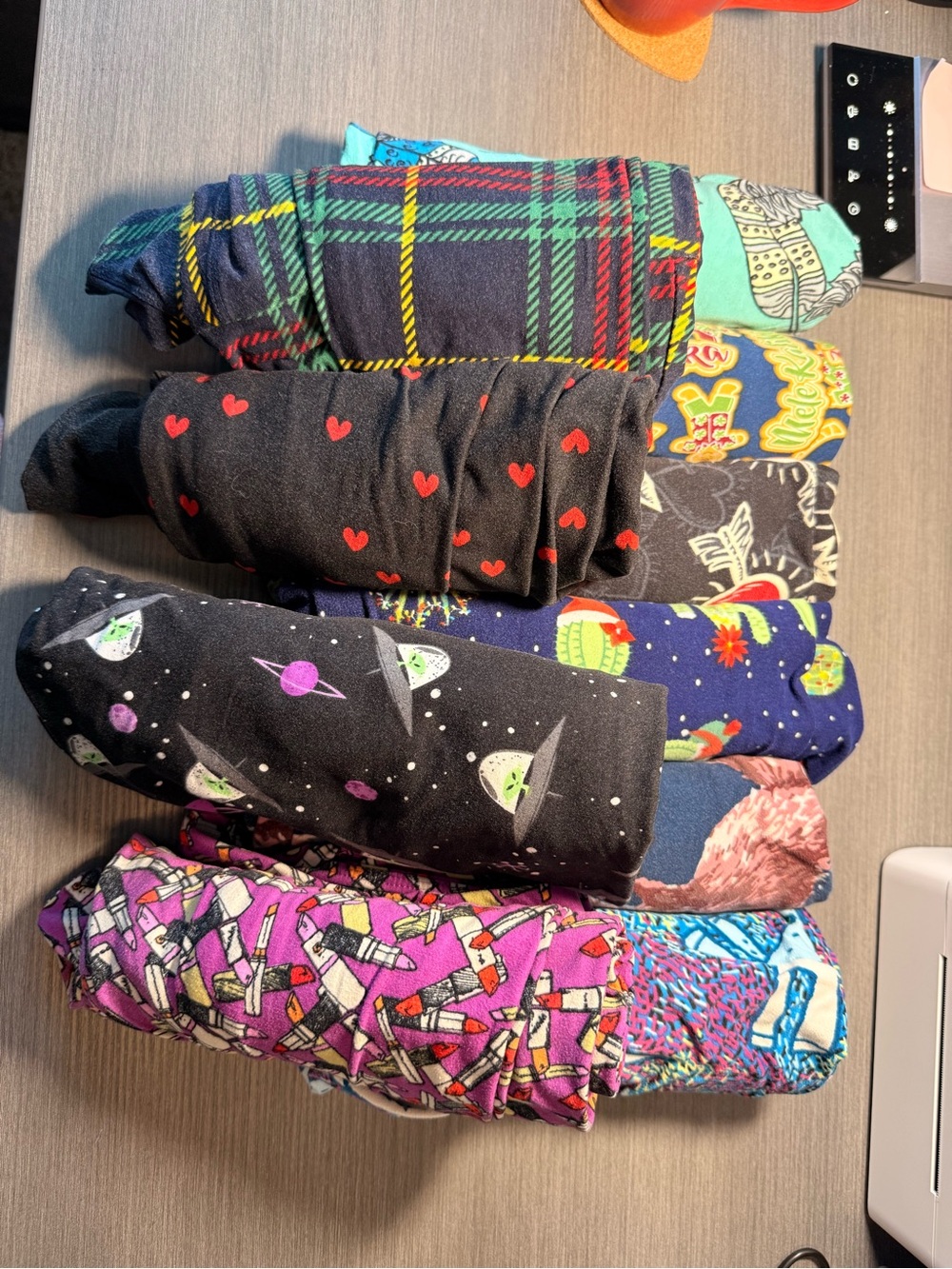 BULK!TEN PAIR OF TC (tall & curvy) LuLaRoe LEGGINGS!Highly sought after designs.